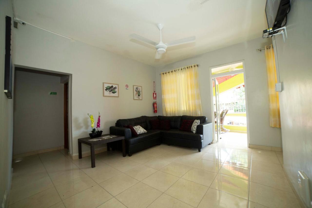 Hotel Enrique I Gazcue, Bed And Breakfast Santo Domingo Exterior foto