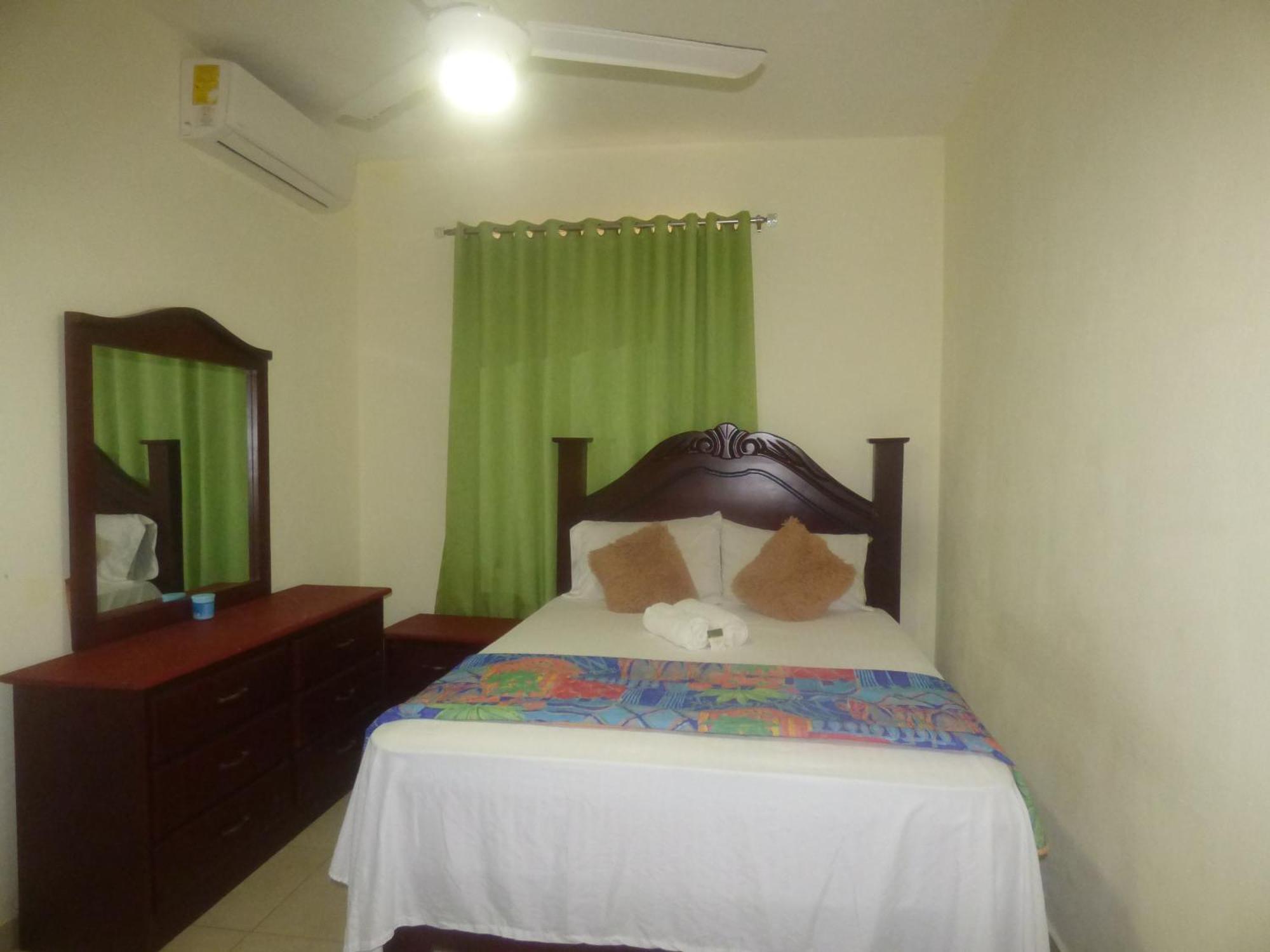 Hotel Enrique I Gazcue, Bed And Breakfast Santo Domingo Exterior foto