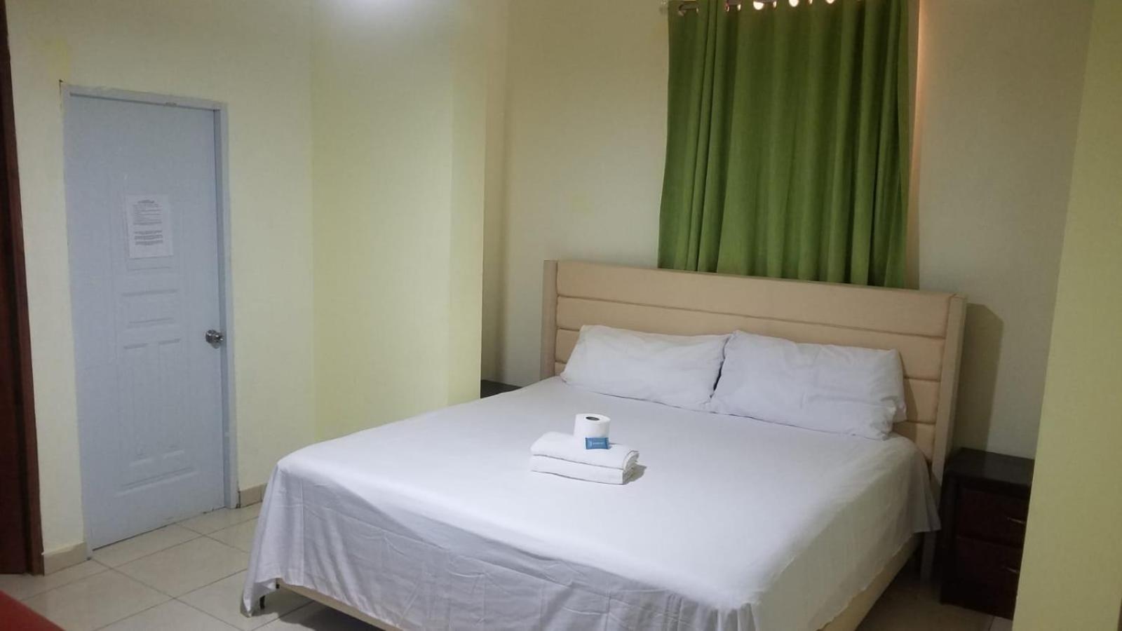 Hotel Enrique I Gazcue, Bed And Breakfast Santo Domingo Exterior foto